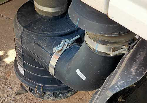 T型帶彈簧不銹鋼喉箍使用案例圖